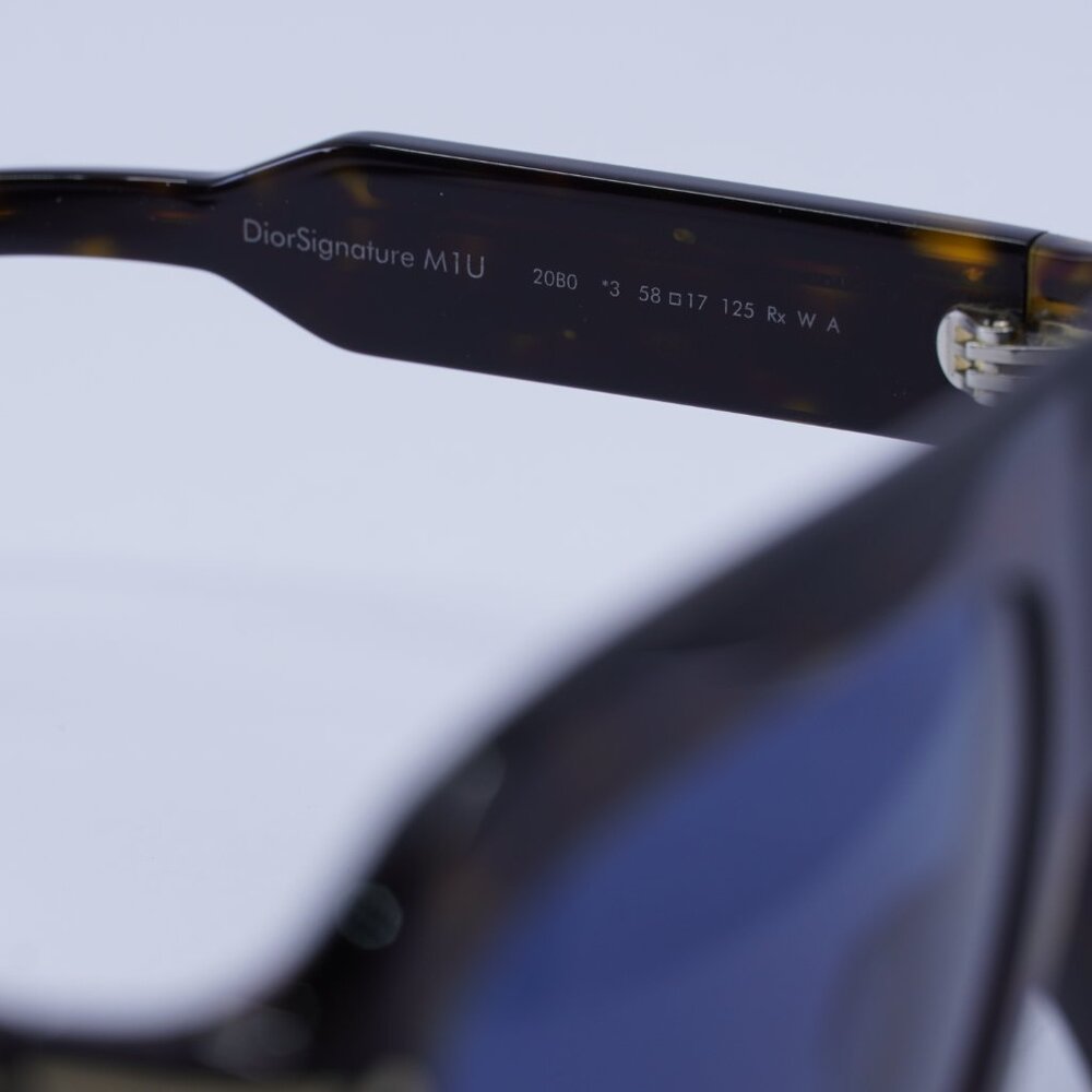 🕶️ New Dior DIORSIGNATURE M1U 20B0 Sunglasses - Shiny Dark Havana Frame - Picture 6 of 11